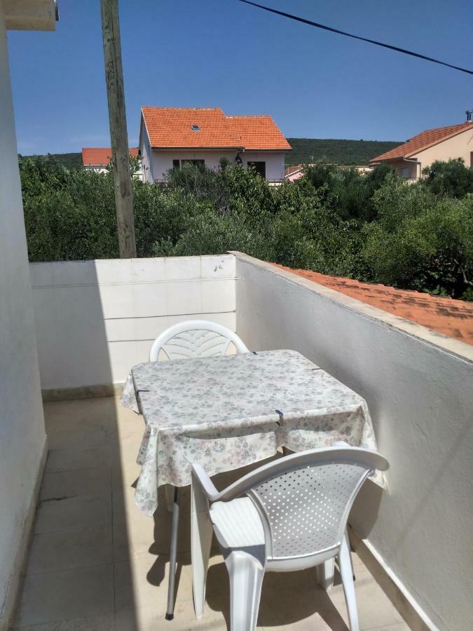 Apartmani Tonica Sukosan Bagian luar foto