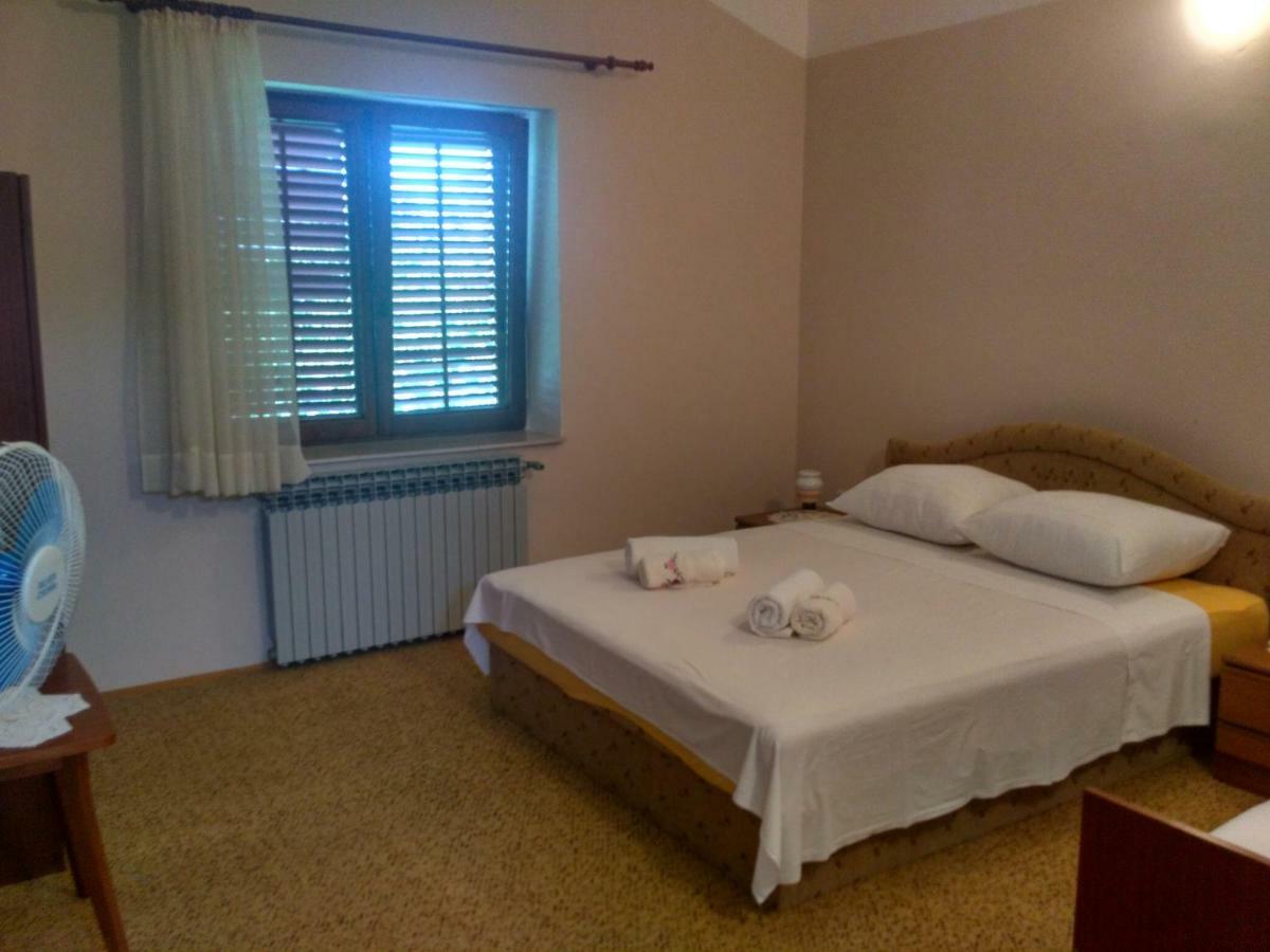 Apartmani Tonica Sukosan Bagian luar foto